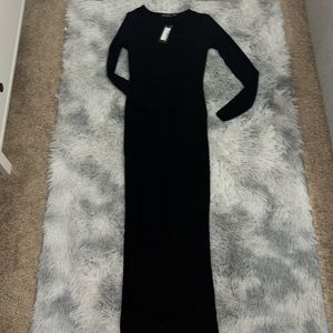 Long sleeve black long dress